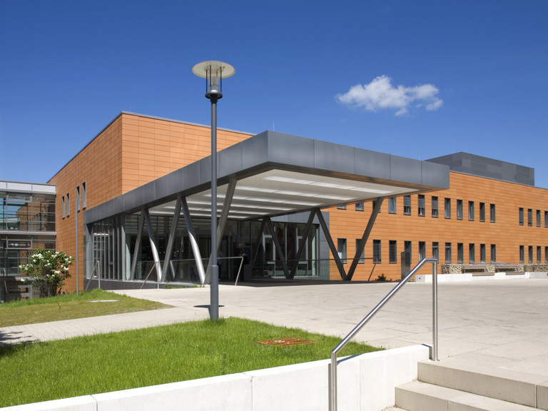 Eingangsbereich der Immanuel Klinik Rüdersdorf Eingangsbereich der Immanuel Klinik Rüdersdorf